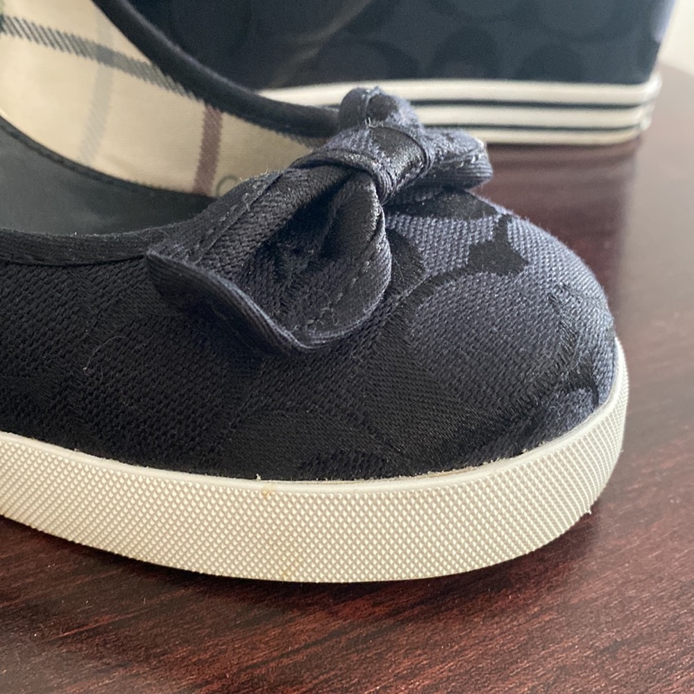 Coach Sweetie Black Wedges With Bow A0150 - Picture 2 of 6